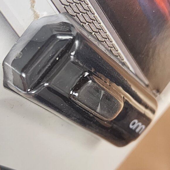 Onn USB 2.0 64GB Compact Storage with Protective Slider Design Flash Drive - Picture 15 of 16